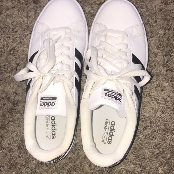 ADIDAS women’s superstar - Picture 6 of 6